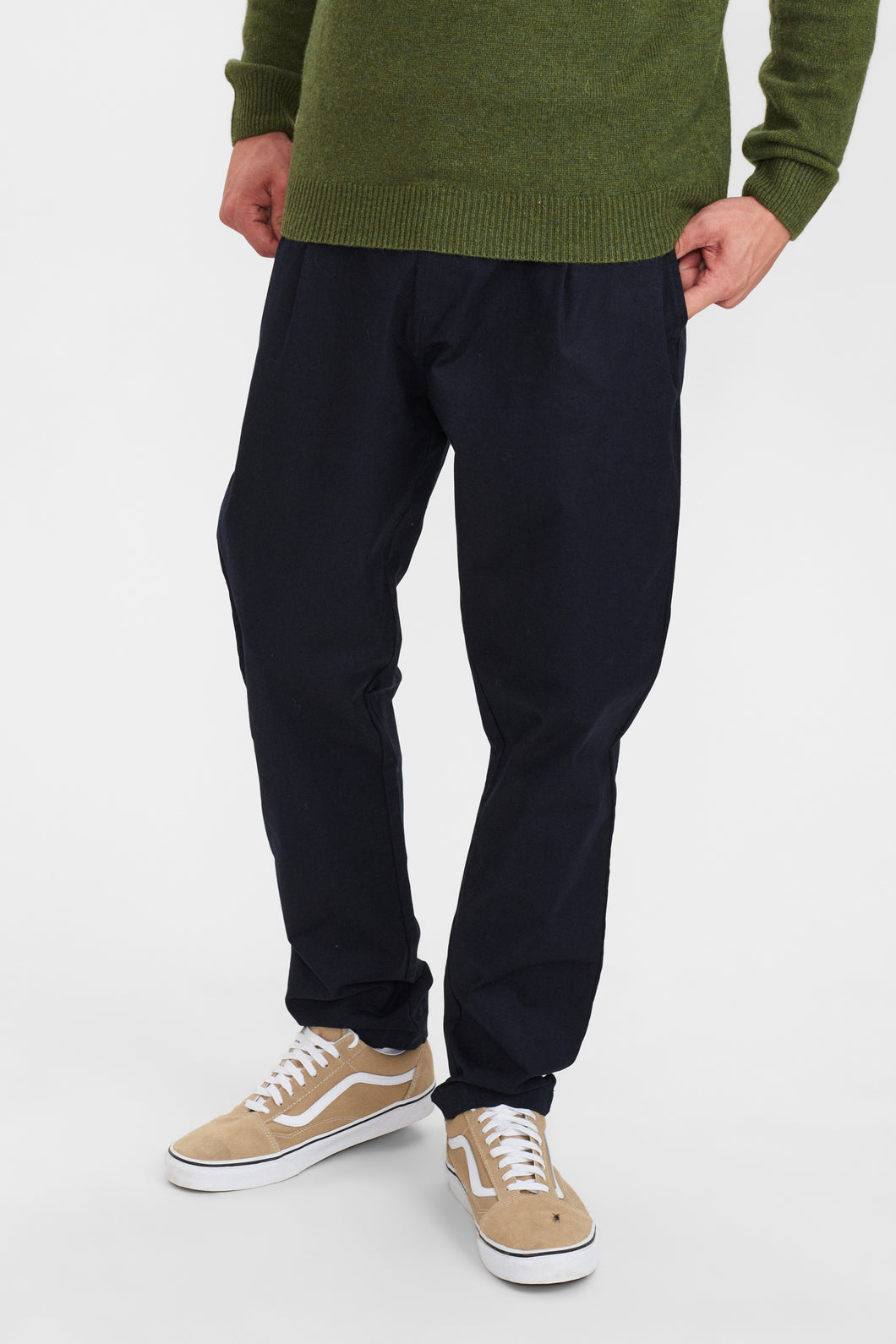 AKJULIUS COTTON PLEAT PANT